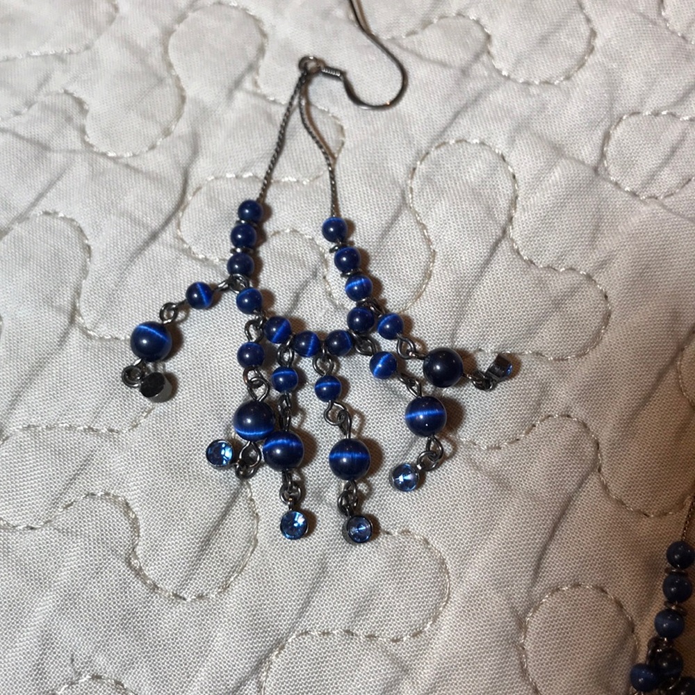dangle earrings - Picture 2 of 2